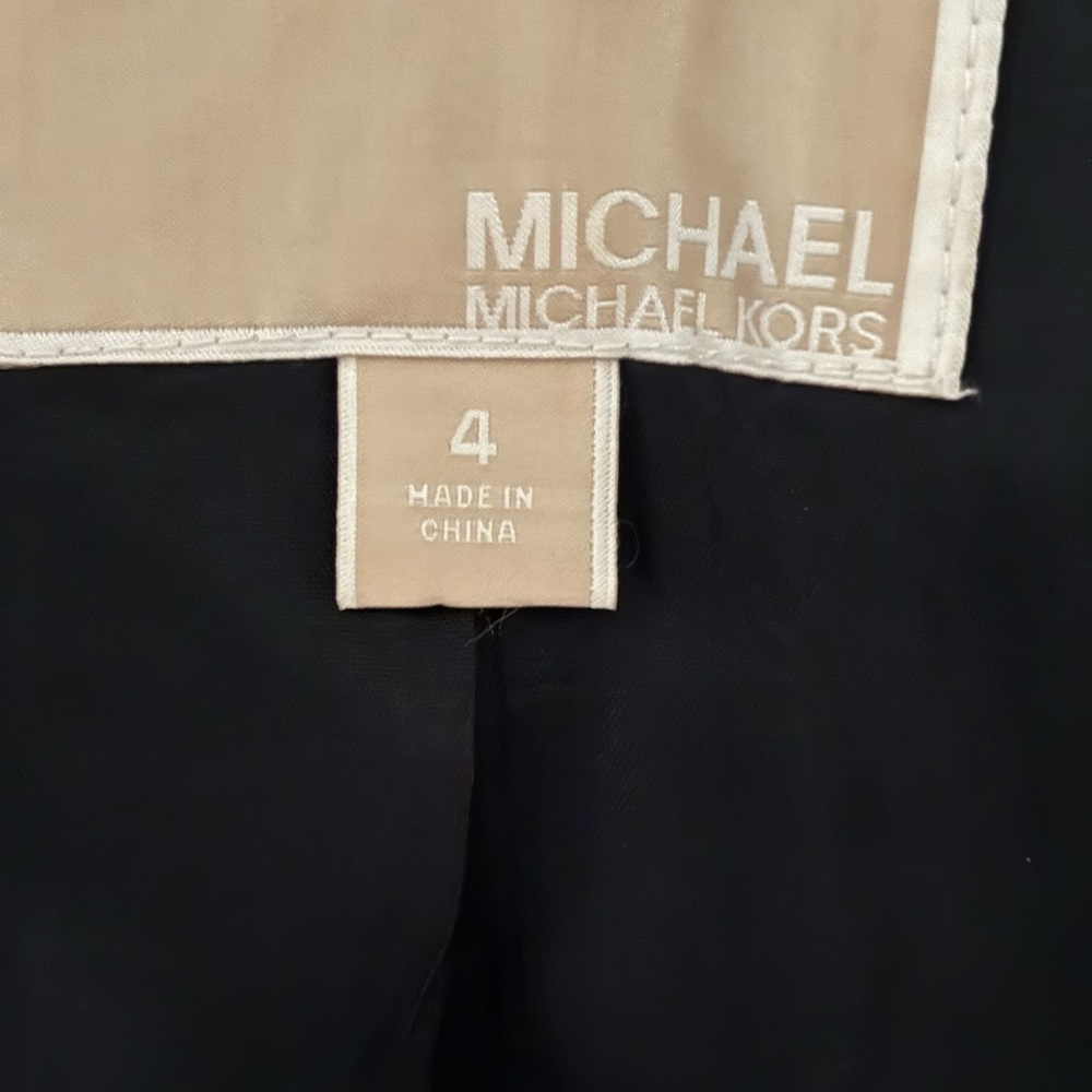 Michael Kors Black  Blazer Sophisticated Tailored Design
Size‎ 4 like new - Picture 5 of 6